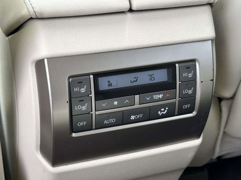 Used 2017 Lexus GX 460 Premium w/ Premium Package AWD/4WD image 16