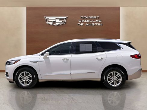 Used 2020 Buick Enclave Essence FWD image 2