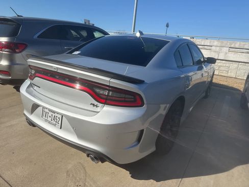 Used 2023 Dodge Charger R/T w/ Blacktop Package image 4