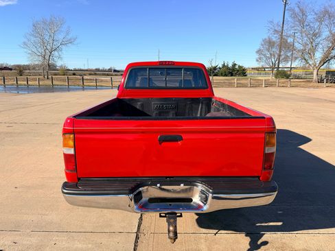 Used 1997 Toyota Tacoma SR5 image 9