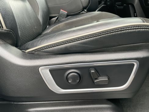 Certified 2022 RAM 1500 Laramie image 13