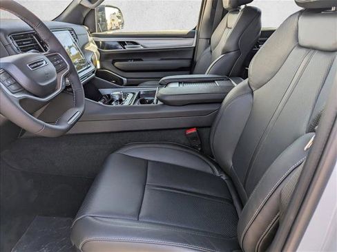 New 2026 Jeep Grand Wagoneer 4WD image 24