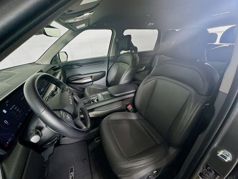 Used 2024 Kia EV9 Light Long Range image 13