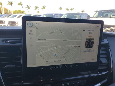 Used 2024 Ford Transit 350 XLT image 10