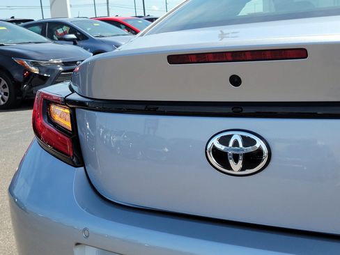 Used 2025 Toyota GR86 w/ Performance Package RWD image 6