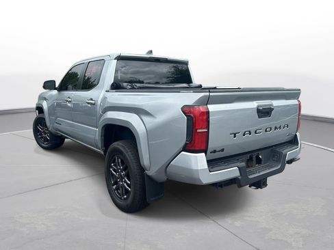 Used 2024 Toyota Tacoma TRD Sport AWD/4WD image 8