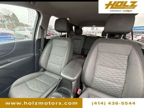 Used 2018 Chevrolet Equinox LT image 19