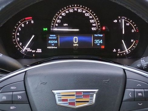 Used 2018 Cadillac XT5 Base image 9