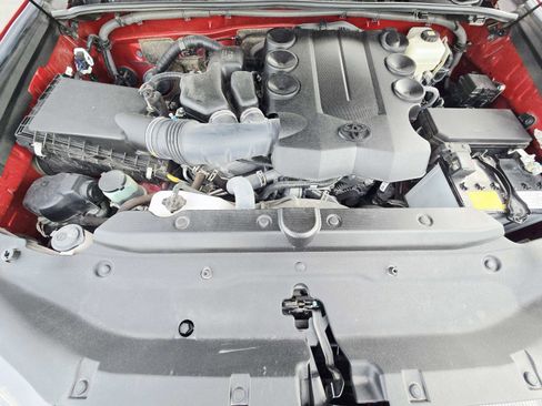 Used 2022 Toyota 4Runner SR5 AWD/4WD image 22