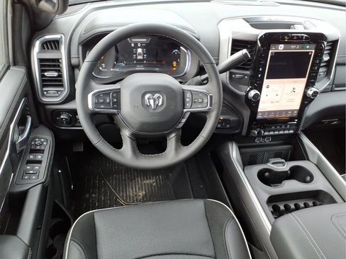 New 2025 RAM 2500 Laramie w/ Sport Appearance Package AWD/4WD image 15