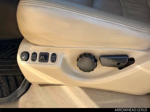 Used 2005 Ford Excursion Limited image 18