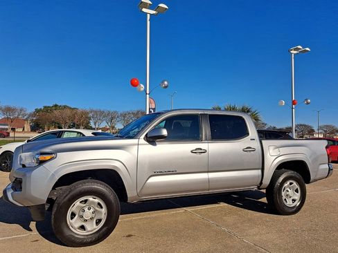 Used 2023 Toyota Tacoma image 10