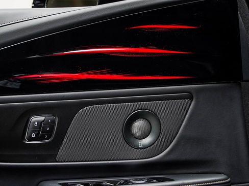 Used 2024 Lincoln Nautilus Reserve w/ Equipment Group 202A image 37