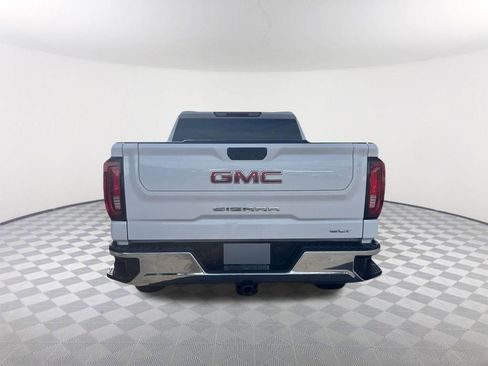 Used 2025 GMC Sierra 1500 SLT image 6