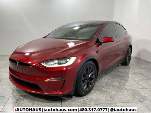 Used 2023 Tesla Model X Plaid image 2