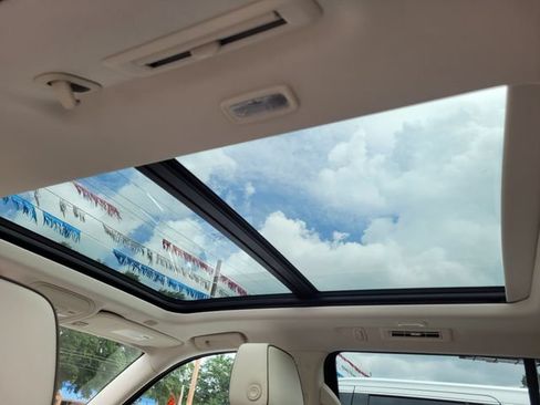 Used 2022 GMC Yukon Denali RWD image 26