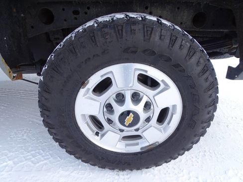 Used 2019 Chevrolet Silverado 2500 LT image 38