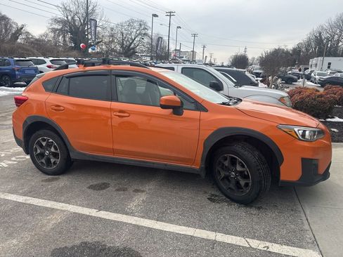 Used 2018 Subaru Crosstrek 2.0i Premium image 2