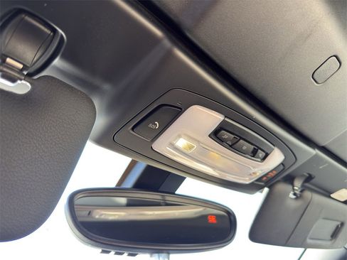 Used 2017 BMW 230i xDrive Convertible image 28