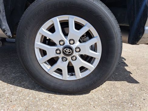 Used 2025 Toyota Tacoma SR5 image 25