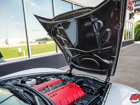 Used 2013 Chevrolet Corvette Z06 w/ 3LZ Preferred Equipment Group RWD image 80
