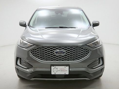 Used 2024 Ford Edge SEL image 5