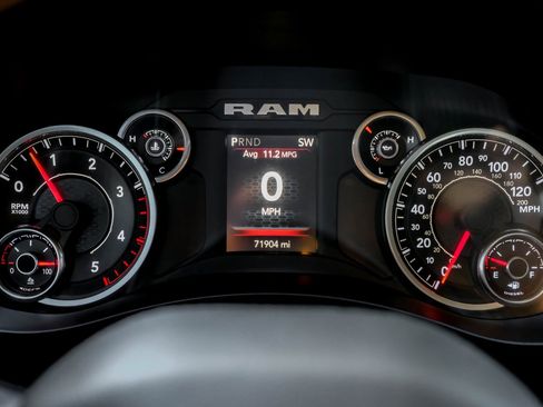 Used 2019 RAM 2500 Big Horn image 17