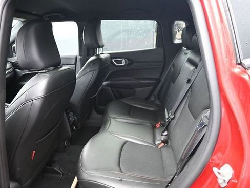 Used 2025 Jeep Compass Trailhawk AWD/4WD image 11