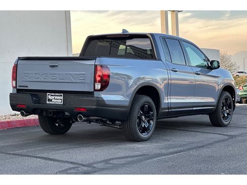 New 2026 Honda Ridgeline Black Edition image 4