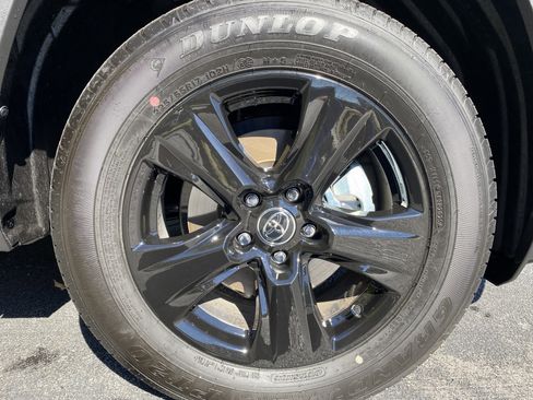 Used 2025 Toyota RAV4 LE image 38