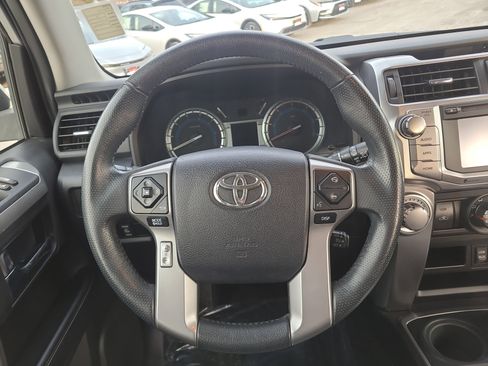 Certified 2018 Toyota 4Runner SR5 Premium image 22