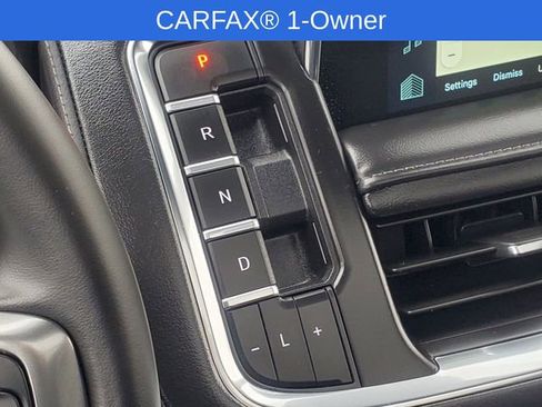 Used 2024 Chevrolet Tahoe Z71 w/ Luxury Package image 27