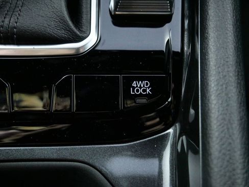 Used 2024 Jeep Compass Sport image 47