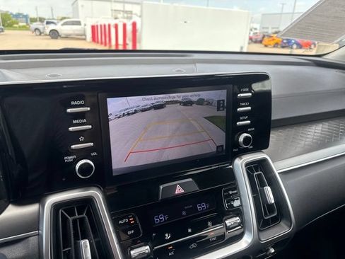 Used 2021 Kia Sorento S AWD/4WD image 29
