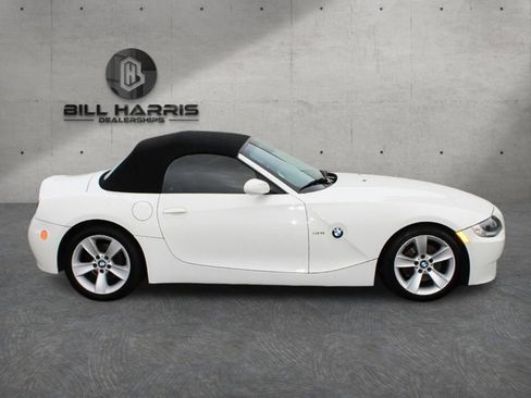 Used 2006 BMW Z4 3.0i image 7