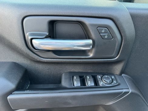 Used 2024 Chevrolet Silverado 2500 Custom w/ Custom Value Package image 13