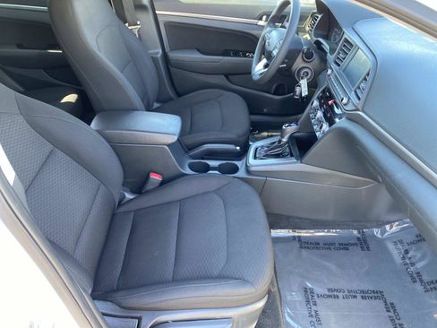 Used 2020 Hyundai Elantra SEL w/ Cargo Package (C1) FWD image 20