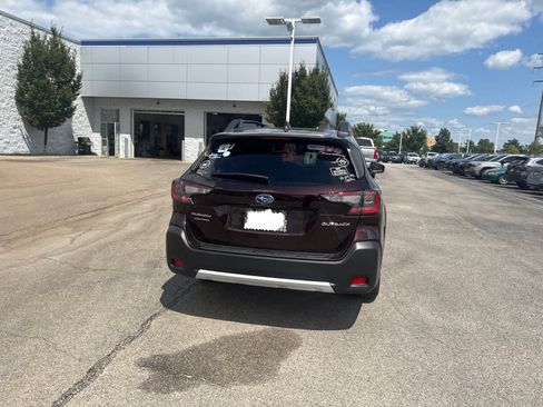 Certified 2024 Subaru Outback Limited AWD/4WD image 9