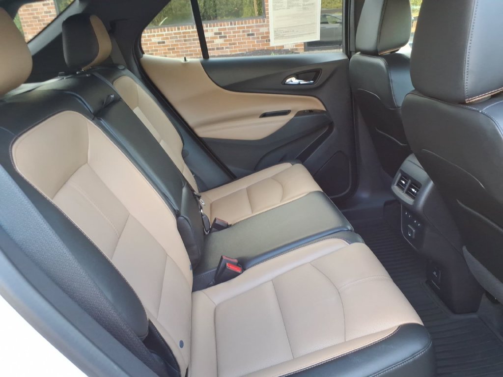 Used 2024 Chevrolet Equinox Premier AWD/4WD image 19