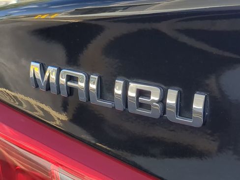 Used 2018 Chevrolet Malibu LS image 12