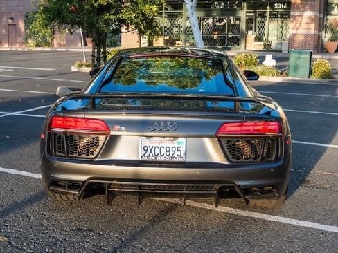 Used 2018 Audi R8 V10 plus AWD/4WD image 4