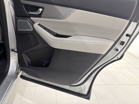 Certified 2026 Acura MDX SH-AWD w/ Technology Package image 18