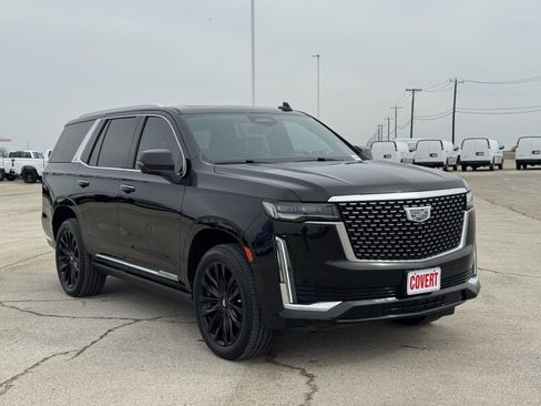 Used 2021 Cadillac Escalade Premium Luxury w/ Driver Assist Tech Package image 4