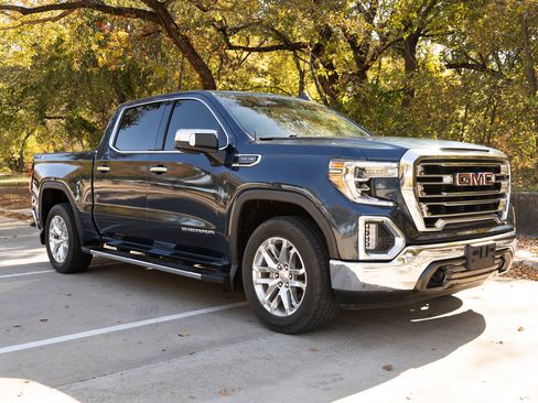 Used 2019 GMC Sierra 1500 SLT w/ SLT Premium Plus Package image 2