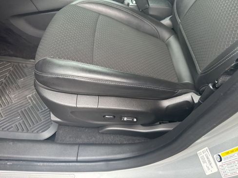 Used 2022 Buick Encore Preferred w/ Safety Package image 19