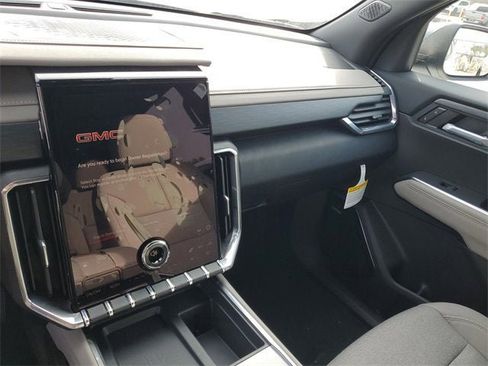 New 2026 GMC Acadia Elevation image 26