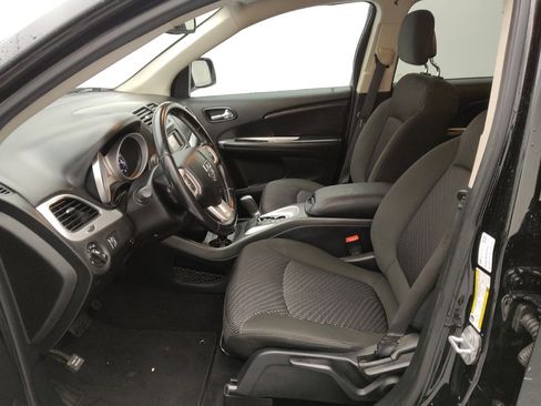 Used 2019 Dodge Journey SE w/ Connectivity Group image 17