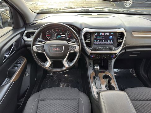 Used 2017 GMC Acadia SLE image 27