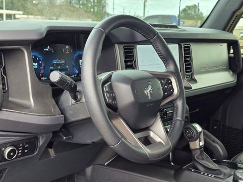 Certified 2025 Ford Bronco Badlands image 24
