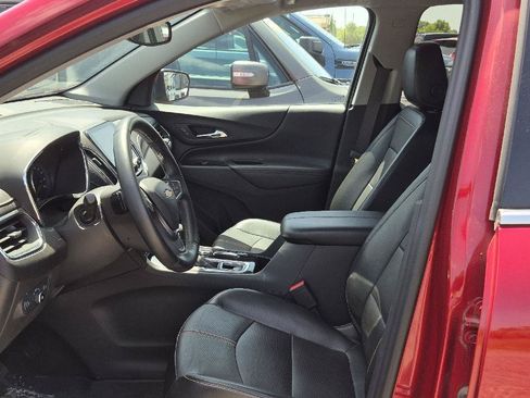 Used 2023 Chevrolet Equinox Premier FWD image 5